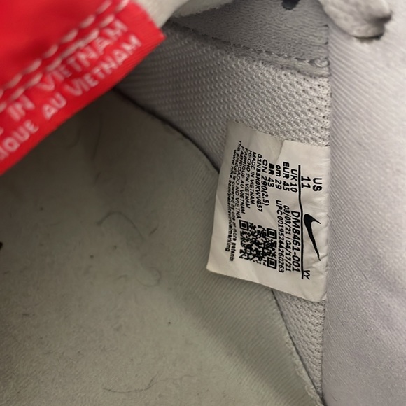 Undefeated x Nike Air Force 1 Low 5 On It. Size 11 - Picture 10 of 12